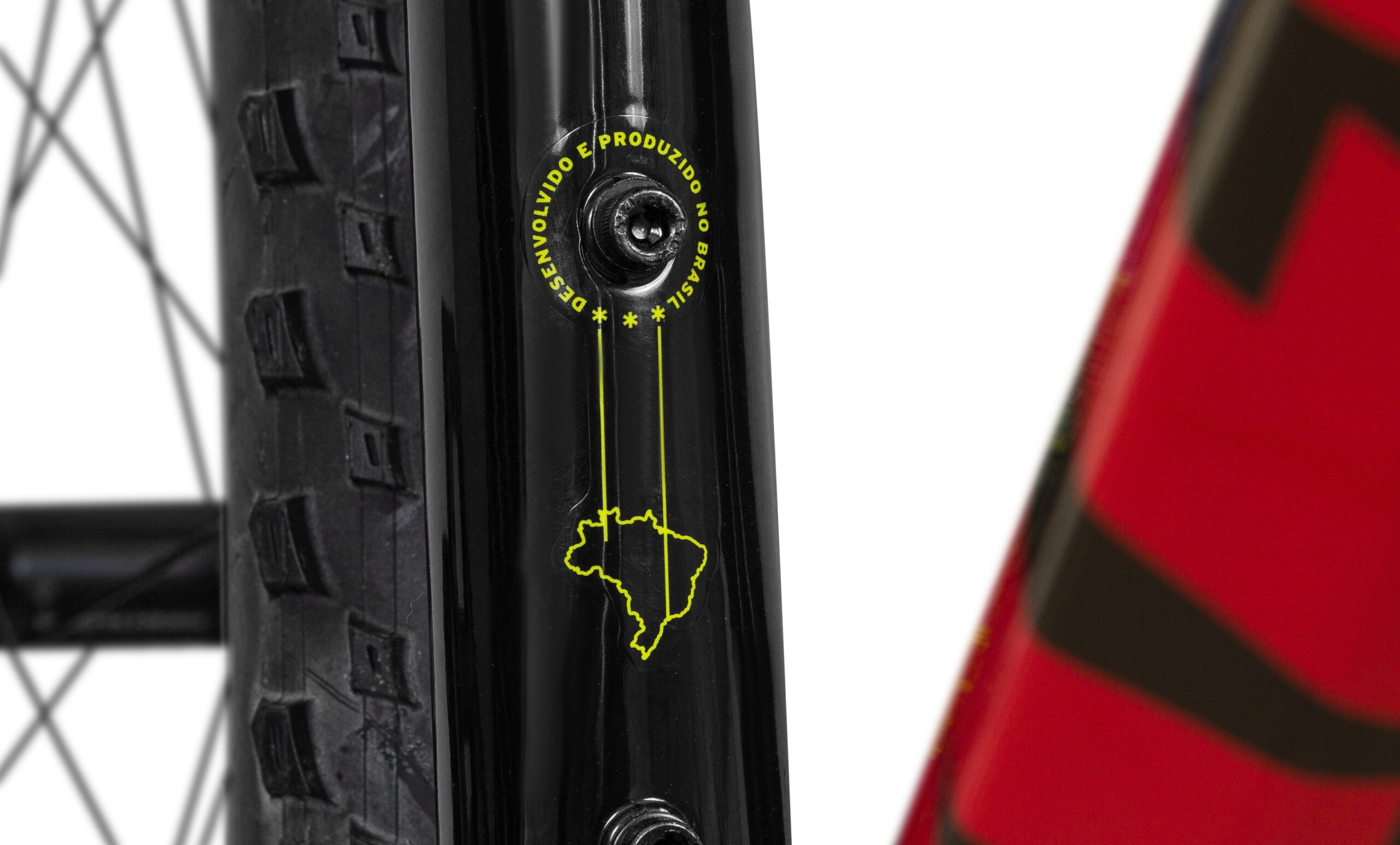 BICICLETA CALOI EXPLORER EXPERT SL PRETA
