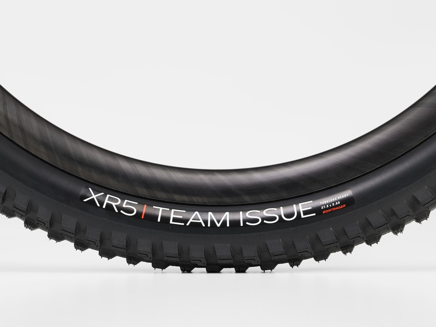 PNEU BONTRAGER TIR BNT XR5 5253214 T:29X2.50